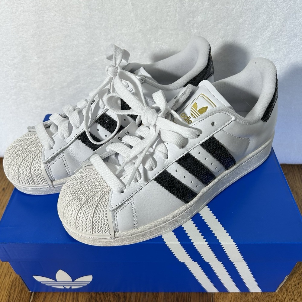 Adidas Womens Size 10 White Snakeskin Superstar II Athletic Sneaker Shoes